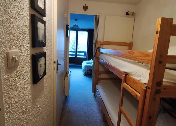 Confortable Au Pied Des Pistes Avec Balcon - Fr-1-804-64 *